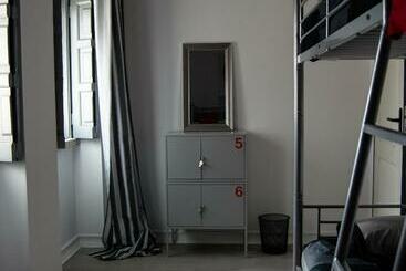 Lisbon Hostel Terminal 3