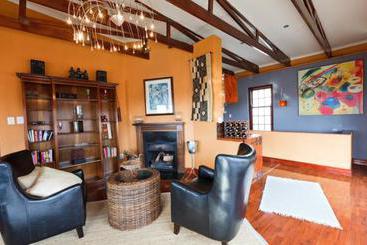 تختخواب و صبحانه Sweet Ocean View Guesthouse