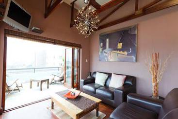 تختخواب و صبحانه Sweet Ocean View Guesthouse