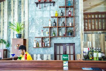 هتل Insight Resort Ahangama   S&s Other Certified