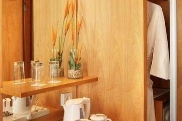 هتل Mercure Bali Harvestland Kuta