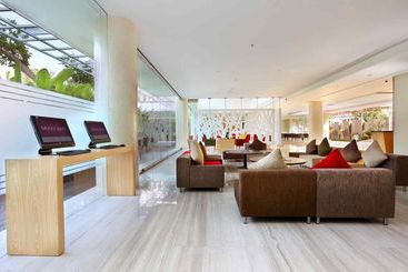 هتل Mercure Bali Harvestland Kuta