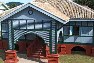 هتل Temple Tree Resort