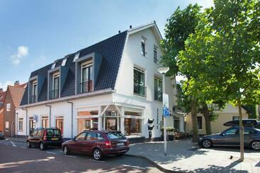 تختخواب و صبحانه Boutique Hotel De Raetskamer