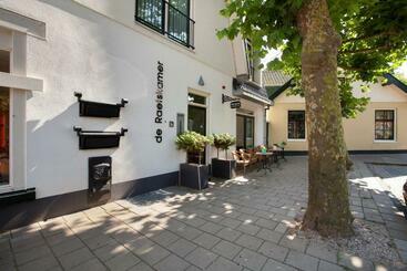 تختخواب و صبحانه Boutique Hotel De Raetskamer