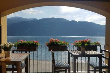 پانسیون Foresteria Lombarda La Spiaggia