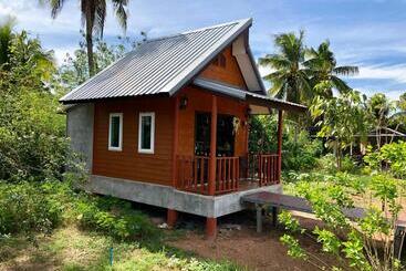 استراحتگاه Baan Thung Home Stay