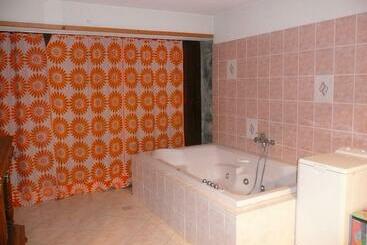 تختخواب و صبحانه Chalet Vaclav