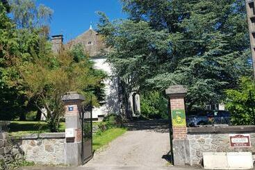 تختخواب و صبحانه Domaine Les Pradets