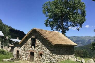 Chalet Morel 1586 Hotel & Spa