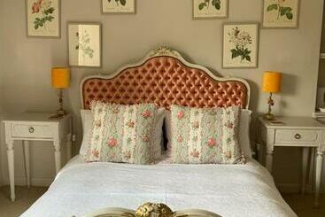 Pytts House Boutique Bed & Breakfast
