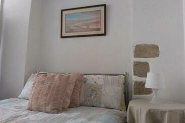 تختخواب و صبحانه Maison Lapeyriere