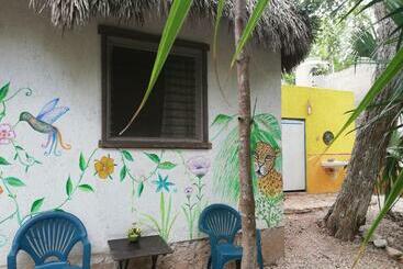تختخواب و صبحانه Mayan Bungalow Near Chichén