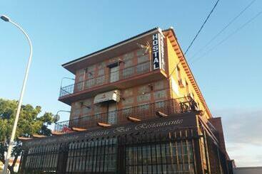 بنسيون Hostal Gran Capitán