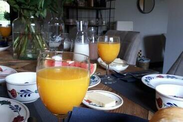 تختخواب و صبحانه Bed En Breakfast Het Oelenest