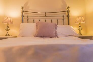 Dorney S B&b