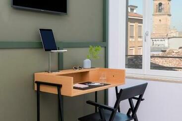 پانسیون Bnbiz   Coworking