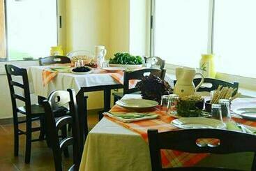 בית מלון כפרי Agriturismo Serra Vecchia