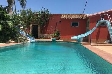 تختخواب و صبحانه Higos Chumbos, Casa Rural Compartido