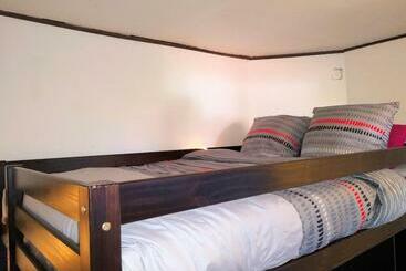 پانسیون Mini Studio De 13 M2 Avec Terrasse 15 Mn Centre Nimes