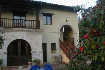Apartamentos La Ceña