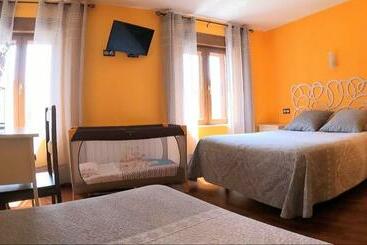 پانسیون Hostal Plaza Mayor
