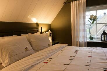 تختخواب و صبحانه Bed En Breakfast Gees
