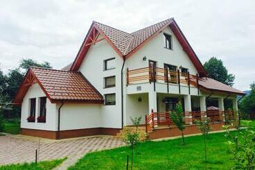 فندق Pensiunea Tania Nora