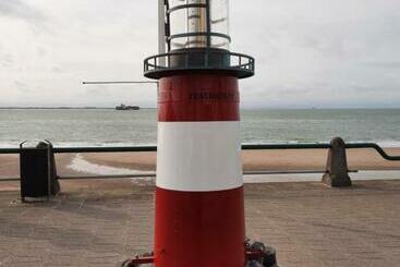 Bed and Breakfast De Notenbalk Aan Zee