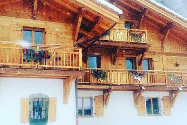 تختخواب و صبحانه Chantemerle 1741, Chambres D Hôtes à La Montagne