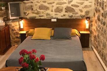 Bed and Breakfast Chez Marinou