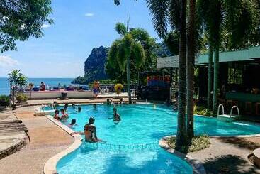 リゾートホテル Blanco Hideout Railay   Youth Hostel 18 To 35 Only