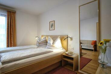 مبيت وإفطار Haus Lackner Am Weissensee In Kärnten