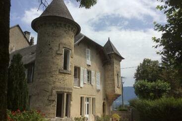 مبيت وإفطار Domaine Du Valromey