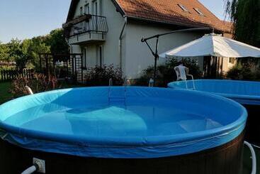 بنسيون Rembrandt Vendégház