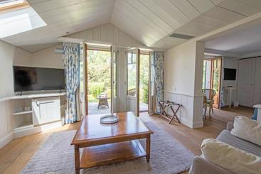 هتل Villa Cécile