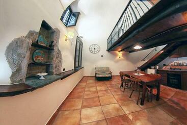 تختخواب و صبحانه Al Vecchio Cellaio Historical Guest House