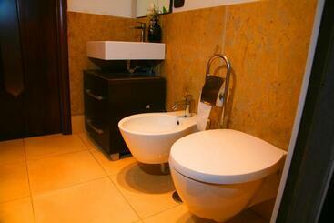 تختخواب و صبحانه Al Vecchio Cellaio Historical Guest House