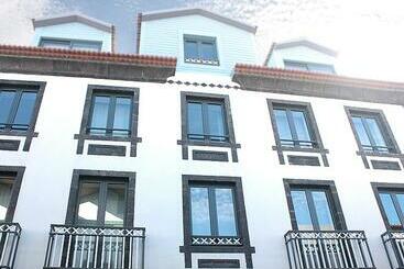 Faial Marina Apartments 1