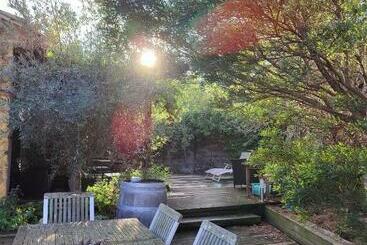 ベッドアンドブレックファースト Domaine Les Cascades