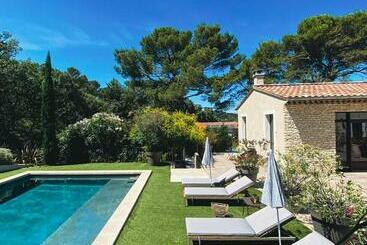 تختخواب و صبحانه La Villa Dupont D Avignon