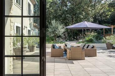 تختخواب و صبحانه La Villa Dupont D Avignon