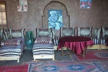 هتل Auberge L Oasis