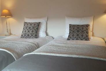 פנסיון La Maison Des Autres, Piscine Chauffée, Chambres D Hôtes Proches Uzès, Nîmes, Pont Du Gard