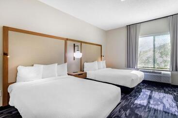 Отель Fairfield Inn & Suites Cherokee