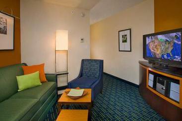 هتل Fairfield Inn & Suites Indianapolis Avon