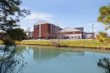 هتل Holiday Inn Express Williamsburg North, An Ihg