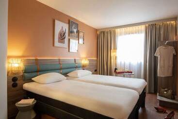 בית מלון כפרי Ibis Golfe De Sainttropez