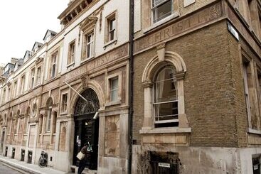 Hostel Yha London St Paul S