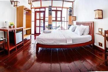 Пансион Dokchampa Guesthouse